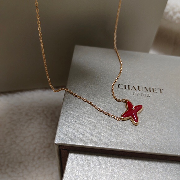 Chaumet Red And Gold Pendant Necklace 365$